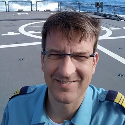 Marineoffizier, Rüster, Schiffstechniker aus Leidenschaft, 100%Werder, nur privates Gezwitscher