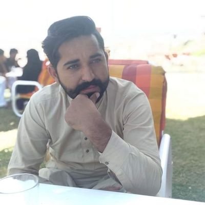 luqman_malic's profile picture. waiting 😎