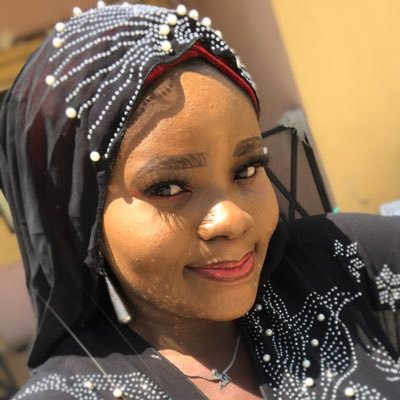 🌸A Young Aspiring Muslimah🕋🧕🏻 🌸Capricorn Queen👸 🌸January 10th🎂 🌸Oduduwa University 🏠Fashion Lover😘 I.g @__saheedart