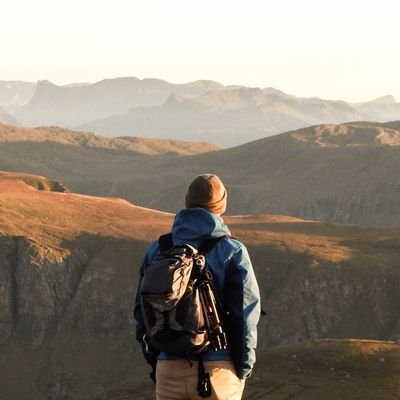 devfgil's profile picture. Developer and Nerd