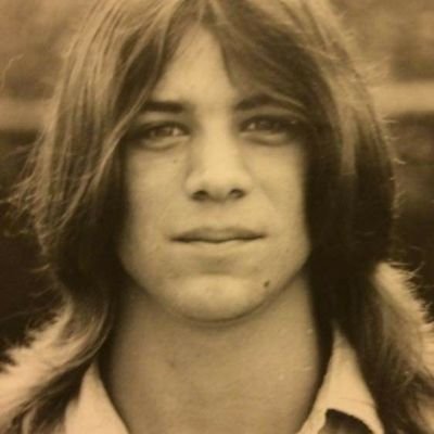 Geronim52994108's profile picture. Question authority