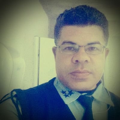 Sou amigo do bem gosto de fazer amizade sou separado mas amo minha filha sou Pai responsavel ok. E aberto a relacionamento