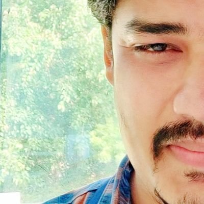 IMChatSuraj's profile picture. Fan of Jim Carrey 💁, Manchester United ⚽ , Marval🌟 & DC🌑