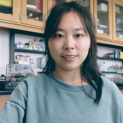 Computational biology PhD from KU. Interested in system biology research, ML algorithm development, and drug design.