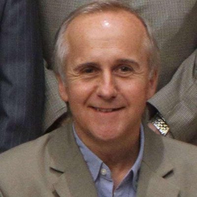 PabloCurat's profile picture. Casado, 3 hijas. Economista, ex director del BCRA y fan xeneize