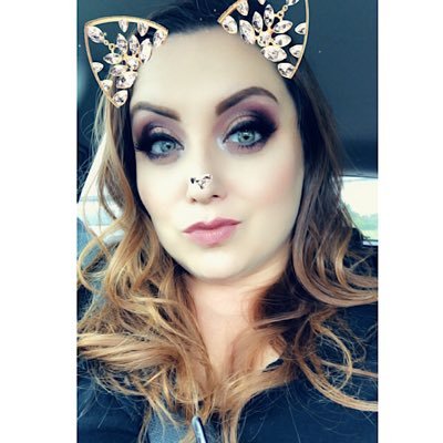 PrettyBird524's profile picture. 