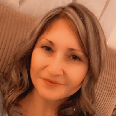 DawnCra70415378's profile picture. I’m a nurse, have 2 beautiful daughter and love my chickens