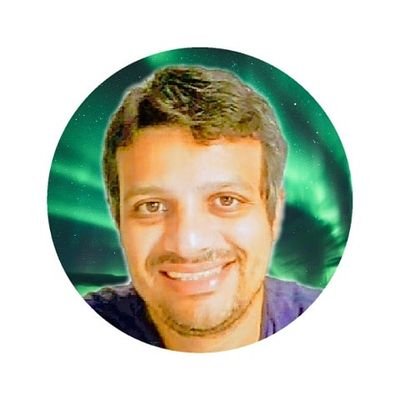 Atual Servidor Público, com atendimento ao público como se fosse um cliente que precisa sair satisfeito (a) com o produto ou serviço prestado, e fidelizá-lo.
