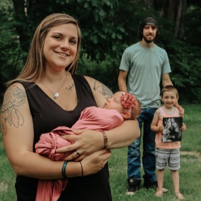 RissPangallo's profile picture. Taylon Jacob 💙 Colton Dal 👼🏻 Mila Jo 💗 Sister of an angel; DRP 😇 Toddler teacher at ASACC 🧒🏼👧