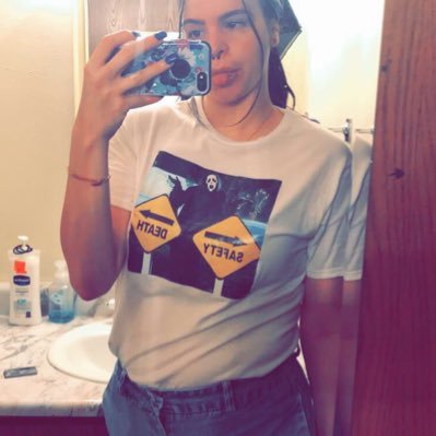 MattieDeOctopus's profile picture. it’s 2021 and I’m still reminding y’all slut shaming isn’t a thing