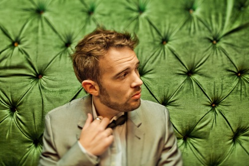 richbenjamin's profile picture. throw me in the trash.