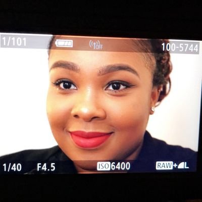 Lawyer⚖️📝                       Photographer /Traveler/Blogger