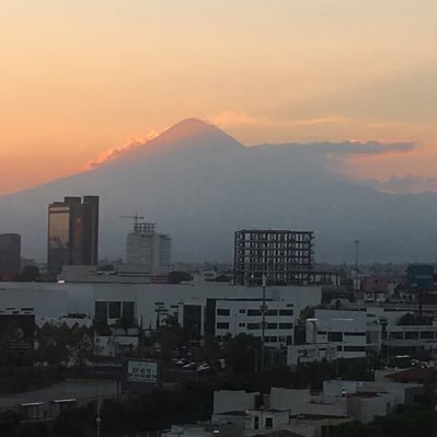 RicardoMMUM's profile picture. Nunca dejo de aprender. ¡Vamos por un mejor futuro, es posible con el compromiso de todos!