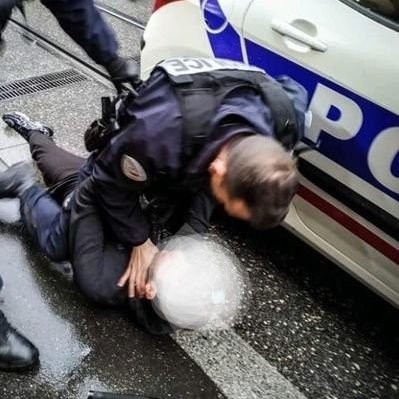 Chabichaud's profile picture. Od systémique, la république en nasse