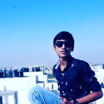 Patelyash5677's profile picture. 🤠main khush hun k koi meri bat kar taa hai bura kahta hai to yaad kar taa hai😎