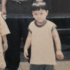 HfzIzwn's profile picture. Gurindam tak terlihat,
berpuisi dari mata🦅

#mafaka