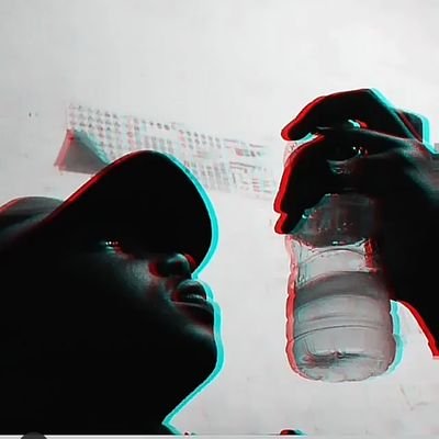 Its_lollpop's profile picture. usiruhusu mapito yaende nawe ☺