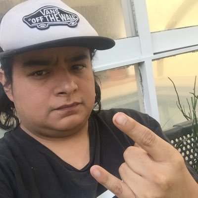 Darkoderio's profile picture. amo los tacos, la fotografía y la música sígueme en de taco y roll