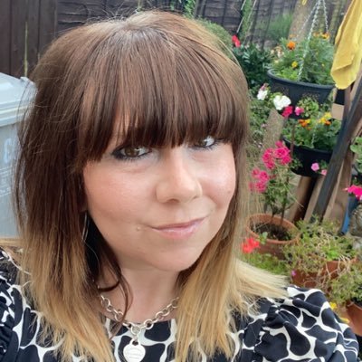 EricaKnight31's profile picture. Sitting on the single shelf!! My favourite quotes *I believe everything happens for a reason!* *What goes around, comes around*
