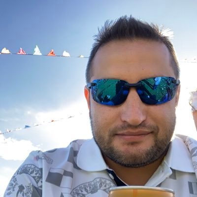 cdveloza's profile picture. 