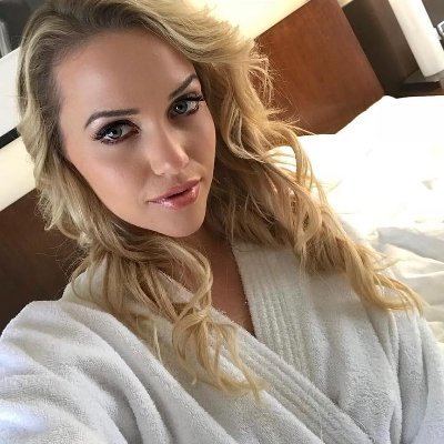 LauraMc56469322's profile picture. I'm Simple And Lovely Woman