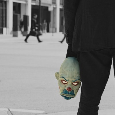 LiteratureClub6's profile picture. Books are uniquely portable magic.