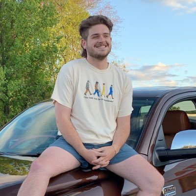 JER_e_me's profile picture. essential employee during pandemic🤵🏻