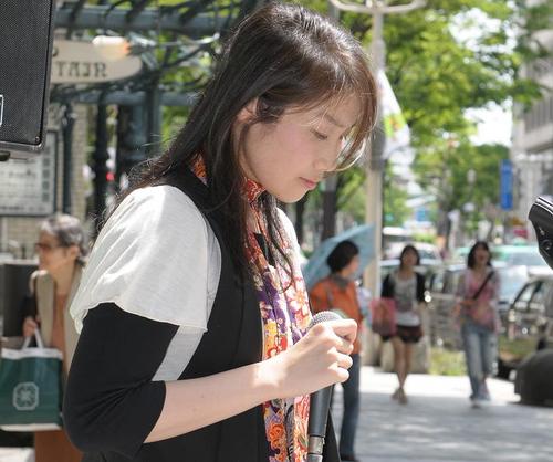 絶賛岐阜推し映画・エンタメライター、司会、朗読、脇役者、歌い手など頼まれたら何でも屋。映画エンタメサイト『Cafe mirage』主宰。時代劇、歌謡曲、ミュージカル好き。出演作は映画『INTERFACE 02名前のない詩』(下向拓生監督)『ひとりだちあおちゃん』(長村航希監督)等。推しについてもよく話す。