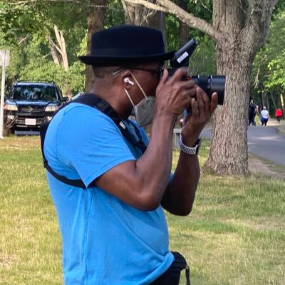 I capture your memories in full HD. Portrait photography and all things sports!!!