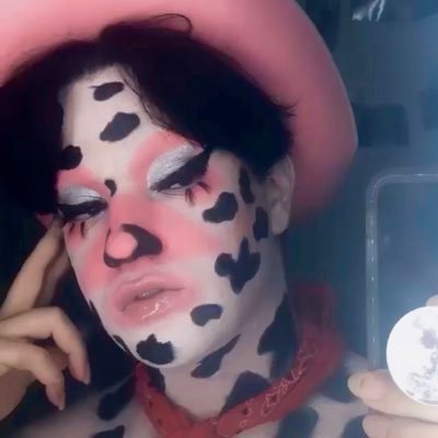 moo bitch! 🐄 (they/them)