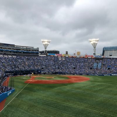 今シーズン3戦2勝1敗。横浜生まれ、現在は東京都下在住。小学生の頃から横浜DeNAファン(当時は横浜大洋ホエールズ)不甲斐無い時は喝入れるので、嫌な方はブロックなりフォロー外すなりしてください。無言フォローすいません。 #baystars #横浜優勝