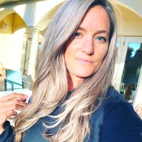 Elisabeth Priest (@elisabeth_1304) Twitter profile photo