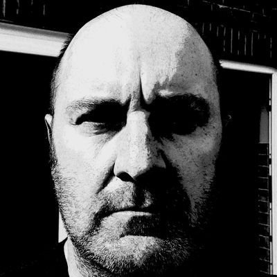 extiger230's profile picture. Rigger, flaneur. 
Pick up yer baags.