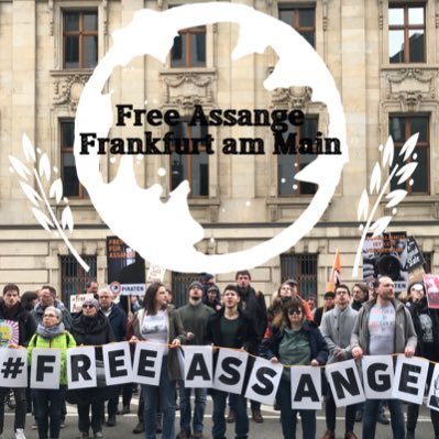 We have the goal of protecting Assange from being extradited, we are volunteering for his release and the freedom of the press. #FreeAssange #Frankfurt