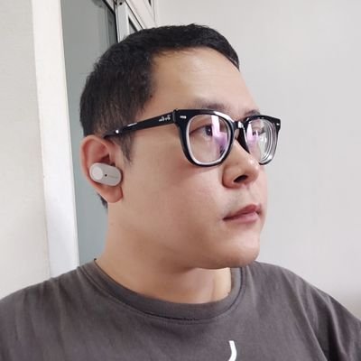 devcode98's profile picture. Just look Around :P