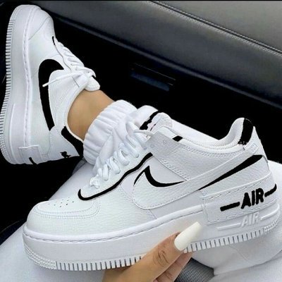 laughter_ama's profile picture. I love to laugh