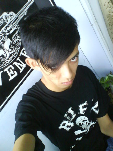 Eootzz's profile picture. race.race.race... and war