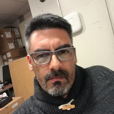 Los individuos son productores de sus circunstancias de vida, y no únicamente producto de éstas.
Tenemos la capacidad para modificar nuestro entorno.