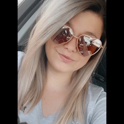 hbeth10's profile picture. 