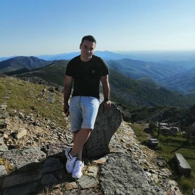 Hay que joder con los cánones, los hábitos y las costumbres.