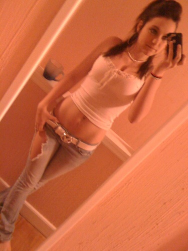 armybitch21's profile picture. 