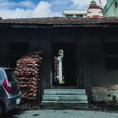 Vaibhav74030322's profile picture. A Freelancer Photographer. I Shot Raw. Creative Banda A man with story in every pics.
i believe in 8+8+8 rule.