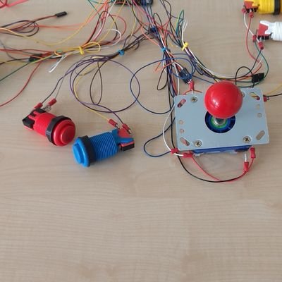Teacher, Author, L1fel0ng Learner. Mag #ConnectedLearning. Immer auf der Suche nach #Coding und #Making Krams für SuS. @infchem@sunny.garden