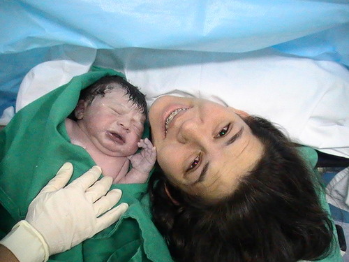 Mulher de Deus, casada com Eduardo Cofré e mãe de Guilherme.