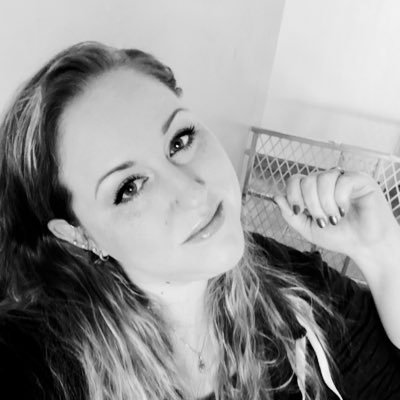 JellysGhost's profile picture. Ghost account for @JellyStilettos