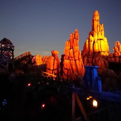 e272d1a6e3524af's profile picture. 