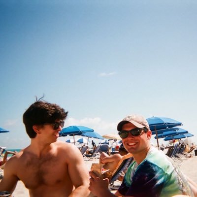 elikatz_'s profile picture. 