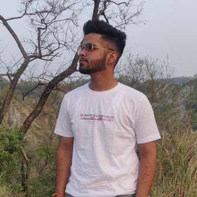 AkashSh18415241's profile picture. Simple living