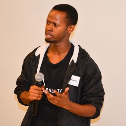 SimonCodes_'s profile picture. Programmer @Balltalent_