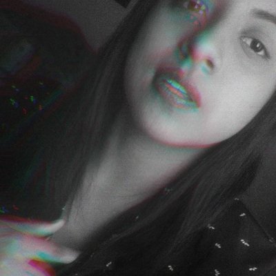 Me encanta crear historias para escapar de la realidad.
°•BLACKPINK•° mi religión.